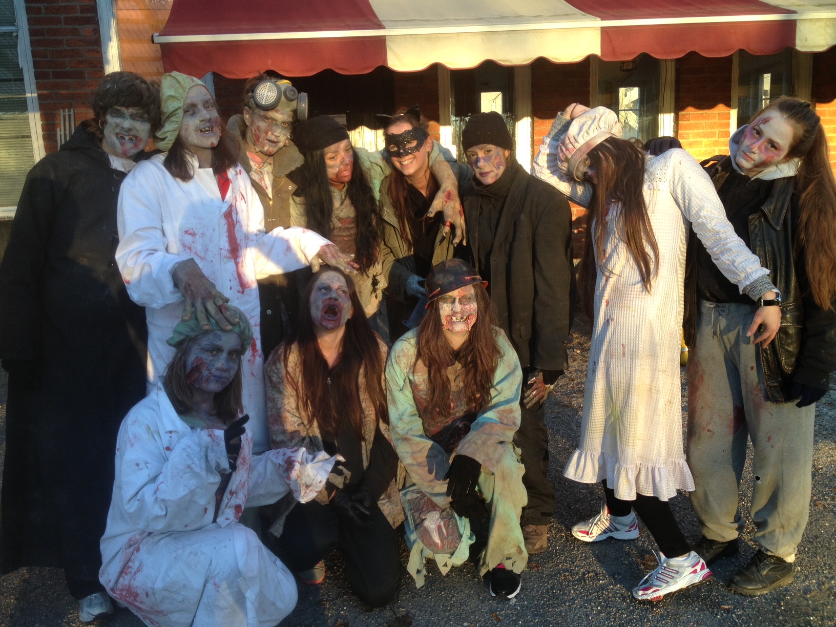 ZOMBIE ESCAPE Alone Survivor